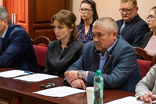 Кировскому депутату внесли представление за свалку с останками животных
