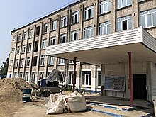 До 2026 года в Хабаровском крае отремонтируют 35 школ - Дмитрий Демешин