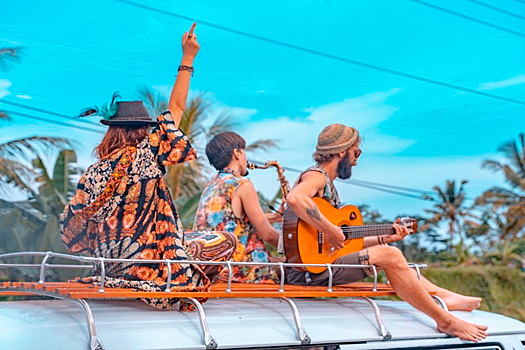 «Электрика здесь не встретишь». Как живут и зарабатывают на Бали переехавшие туда россияне