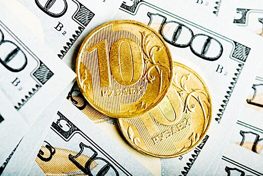 Экономист объяснил, к чему ведет «свободное плавание» рубля