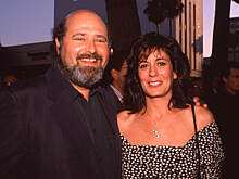 Сына убитого режиссера Райнера обнаружили в залитом кровью номере отеля