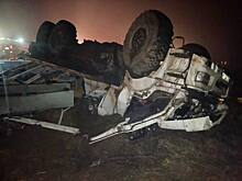 Водитель КамАЗа погиб в аварии в Сюмсинском районе