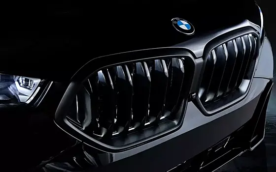 Представлена очень черная версия BMW X6