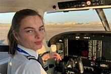 Девушка-пилот easyJet умерла после укуса комара во время экзамена