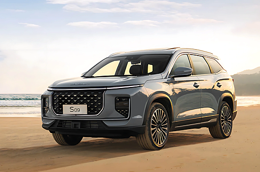 В России наладят сборку семиместного кроссовера Soueast S09