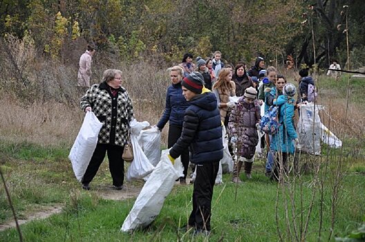 Приднестровцы взялись за метлы