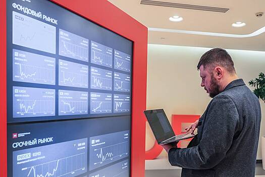 Курс рубля укрепился