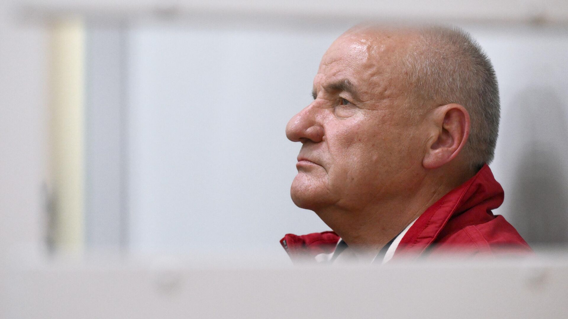 Экс-замминистра обороны Попова госпитализировали из СИЗО