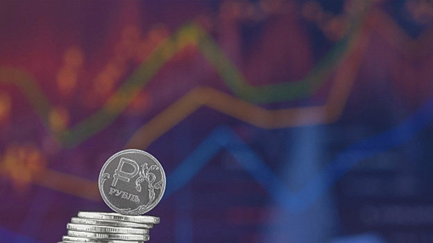Эксперт назвал риски для россиян при падении рубля
