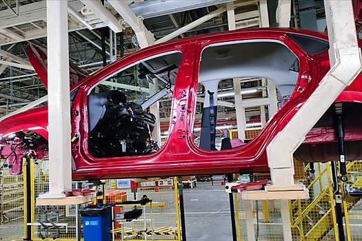 Стало известно, какую господдержку получил автопром с 2022 года