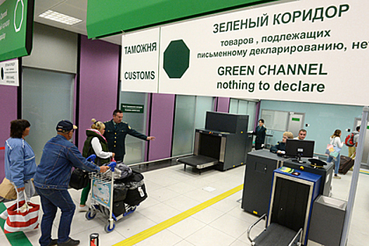 Муж подарил жене украшения и случайно отправил ее под суд