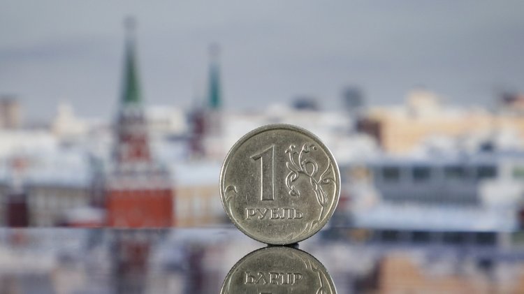 В ЦБ заявили, что не проводили интервенции для поддержки рубля с 2015 года