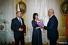 12 оренбуржцев получили из рук губернатора государственные награды