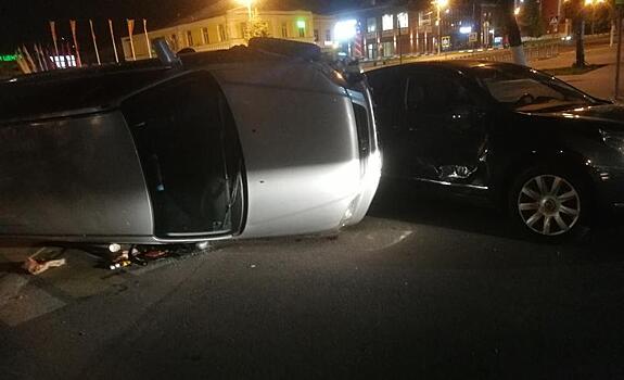 ДТП в Наро-Фоминске 19 мая: легковушка опрокинулась после аварии