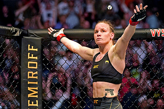 ММА. UFC 275. Валентина Шевченко одолела Таилу Сантос