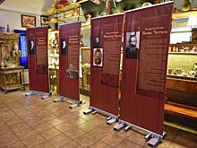 В храме Живоначальной Троицы открылась выставка, посвященная  Новомученикам и Исповедникам Юго-Западного викариатства