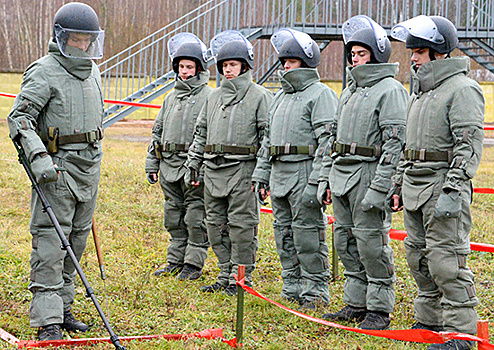 Саперы ЗВО очистили более 50 военных полигонов