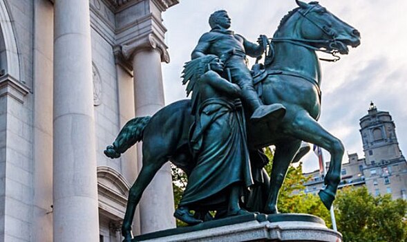 В Нью-Йорке демонтируют памятник Рузвельту