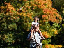 Москвичам и петербуржцам пообещали очень теплую осень