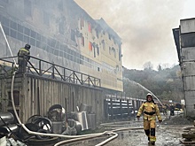 Мэр Сочи: На верхних этажах вспыхнувшего автосервиса могли проживать люди