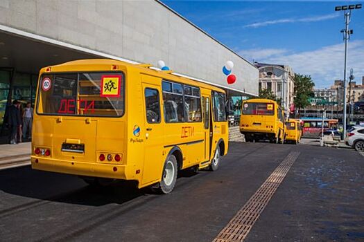 Школы Приморья получили 51 новый автобус для доставки детей из отдаленных районов