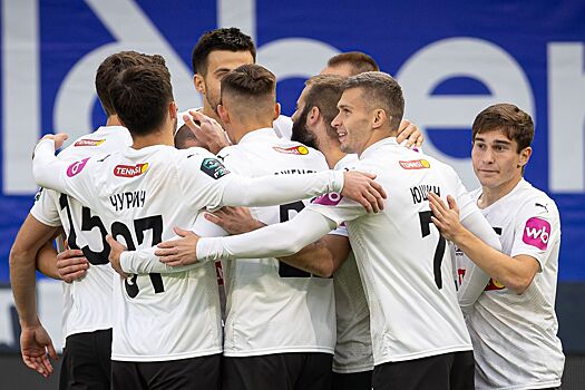 «Торпедо» одержало первую победу в Первой лиге после возвращения Кононова, обыграв «Чайку»