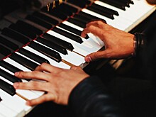 Концерт пианиста Люки Дебарга пройдёт 10 марта в Москве