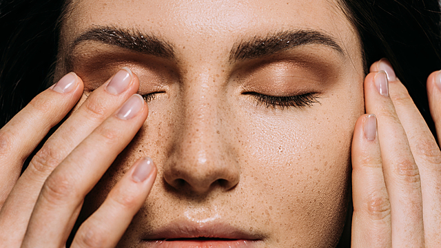 Как массировать лицо, чтобы приманить деньги