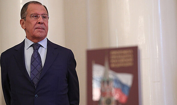 Россия соблюдает обязательства по Будапештскому меморандуму, заявил Лавров
