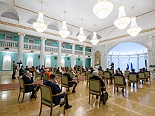 Глава Свердловской области вручил награды руководителям "Атомстройкомплекса"