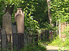 В российском городе стал популярен кладбищенский туризм