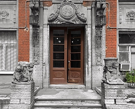 История одного дома: как Толстовский дом превратился в гигантскую коммуналку