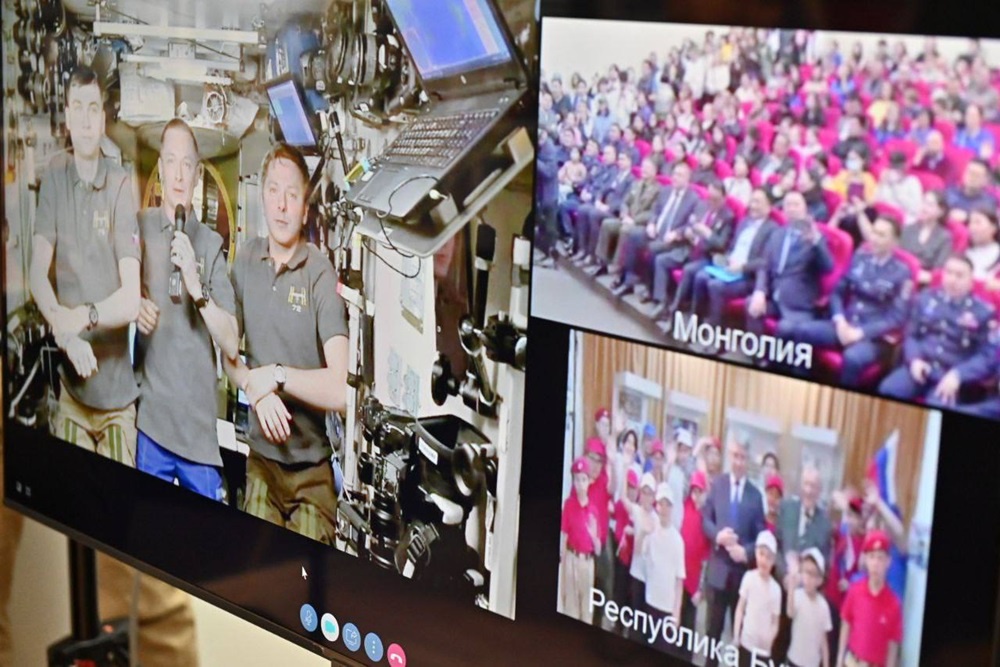 Бурятия и Монголия впервые провели телемост с МКС