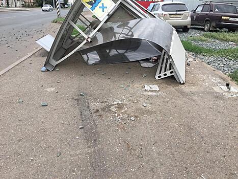 Пояивлась видеозапись сбивания оренбургской остановки