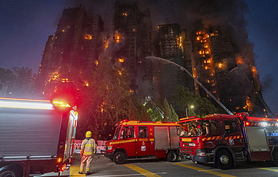 Число погибших при пожаре в жилом комплексе в Гонконге возросло до 75