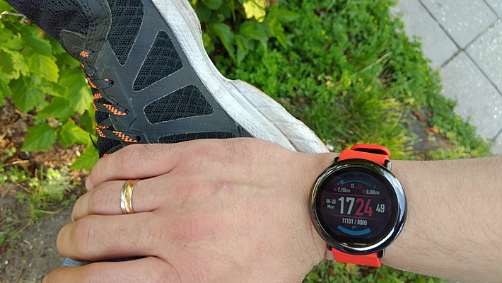 Amazfit Pace. Xiaomi Huami
