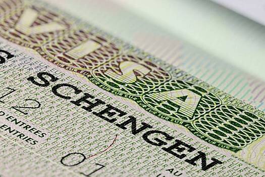 Названа дата введения цифровых шенгенских виз для туристов
