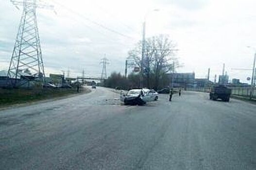 Иномарки столкнулись на нерегулируемом перекрестке в Башкирии