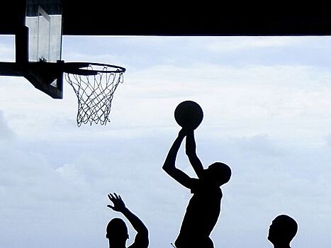 «Фуршеты-невидимки» и «экраны-фантомы»