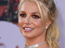 7 звездных мам, которые не воспитывают детей