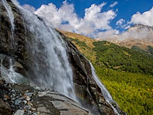 В Карачаево-Черкесии туристам упростили допуск к Алибекскому водопаду