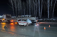 В Новосибирске столкнулись два автомобиля: три человека попали в больницу