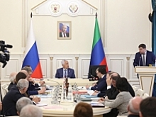 Главе Дагестана доложили о ходе исполнения поручений Дмитрия Медведева