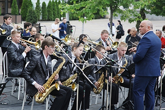 Ежегодный джаз-фестиваль в Сочи проведут под открытым небом