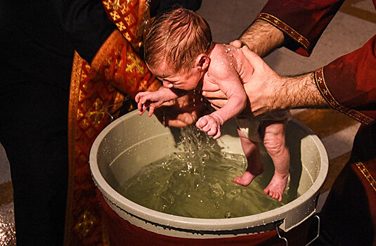 Очередное массовое крещение прошло в Грузии