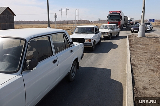 Казахстан ввел электронную очередь для авто на границе с Россией