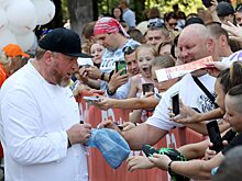 Полиция приехала в книжную лавку, где должен выступить Игорь Стрелков