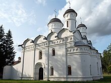 Российские древности: Ризоположенский монастырь в Суздале и его собор