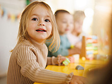 Подарки в детдом — не помощь. Вот что работает