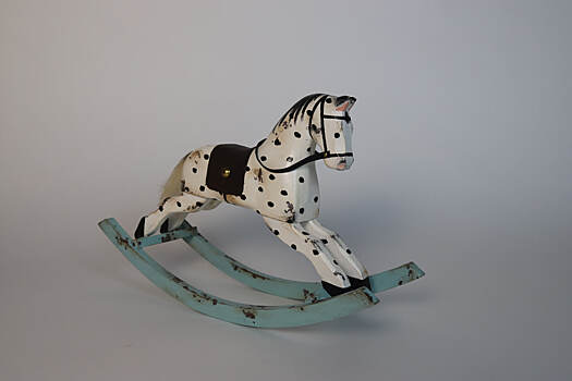 В Кремле откроется новогодняя выставка лошадок-качалок